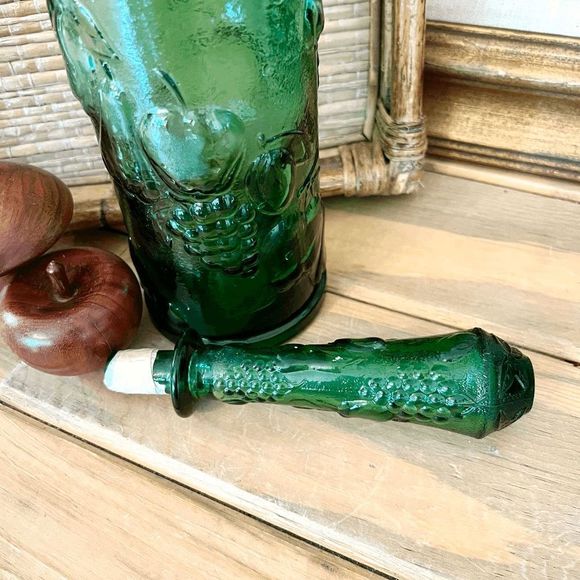 Vintage 21" GREEN Glass Apothecary Decanter Large Stopper PLEASE DO NOT BUNDLE - Picture 5 of 6